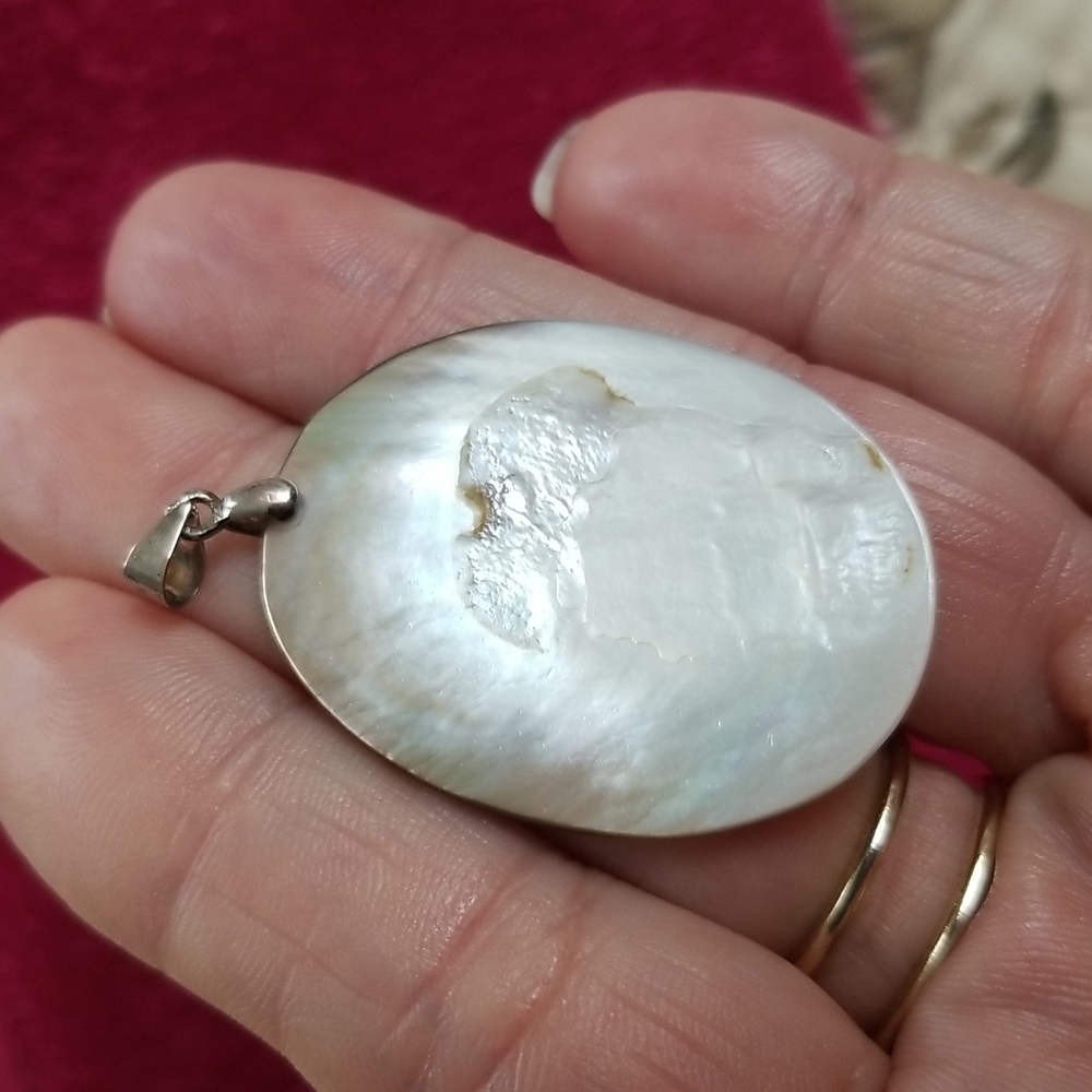 Vintage Cameo Pendant - Picture 8 of 10
